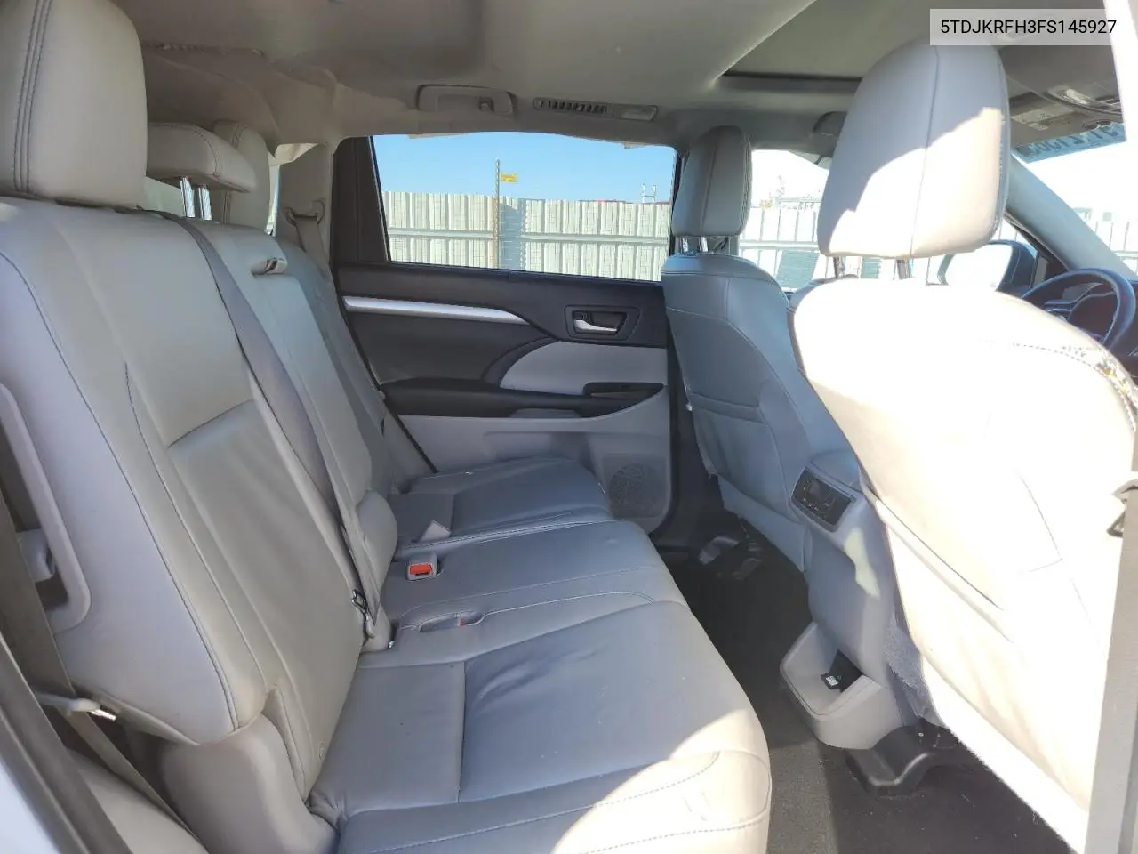 5TDJKRFH3FS145927 2015 Toyota Highlander Xle