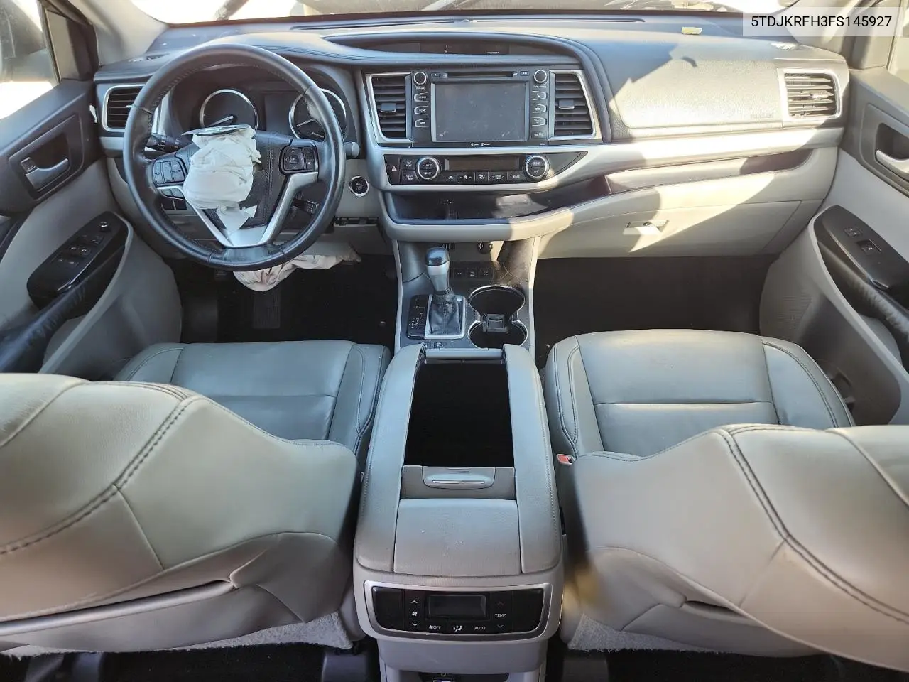 5TDJKRFH3FS145927 2015 Toyota Highlander Xle