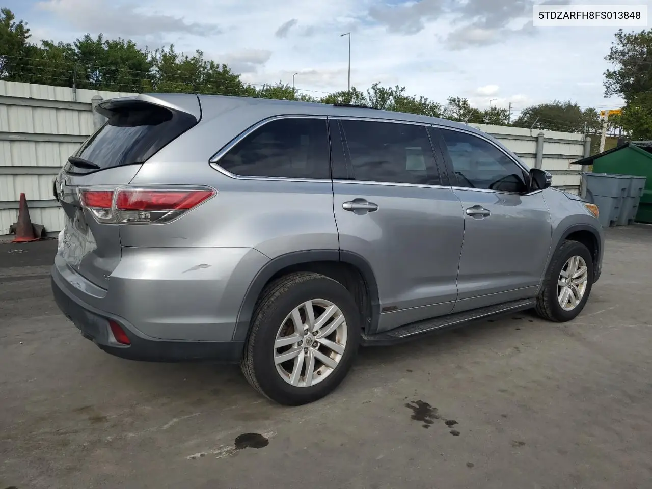 5TDZARFH8FS013848 2015 Toyota Highlander Le