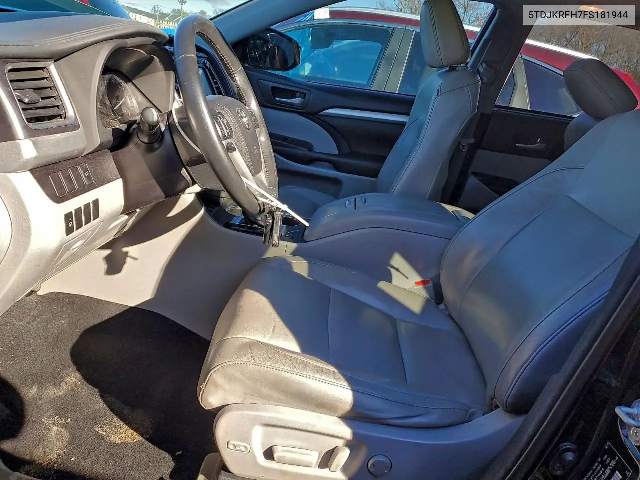 5TDJKRFH7FS181944 2015 Toyota Highlander Xle