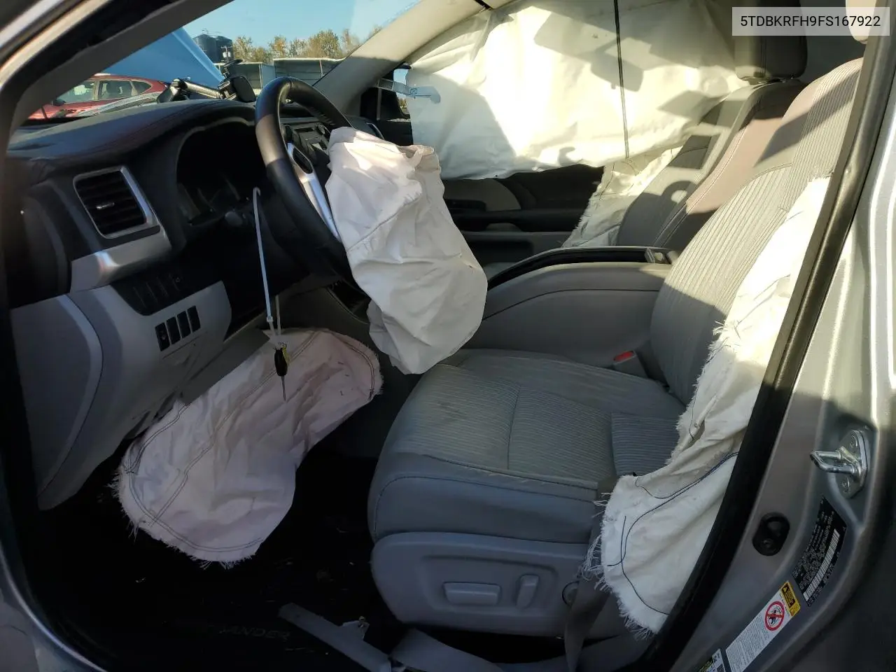 5TDBKRFH9FS167922 2015 Toyota Highlander Le