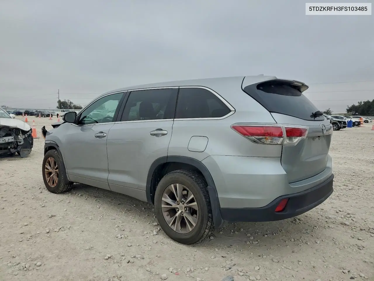 5TDZKRFH3FS103485 2015 Toyota Highlander Le