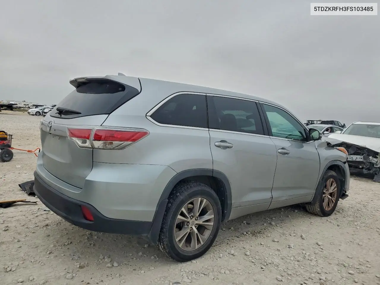 5TDZKRFH3FS103485 2015 Toyota Highlander Le