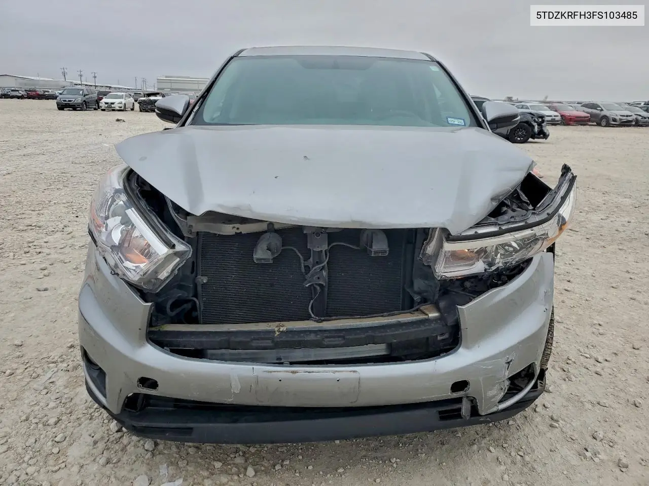 5TDZKRFH3FS103485 2015 Toyota Highlander Le