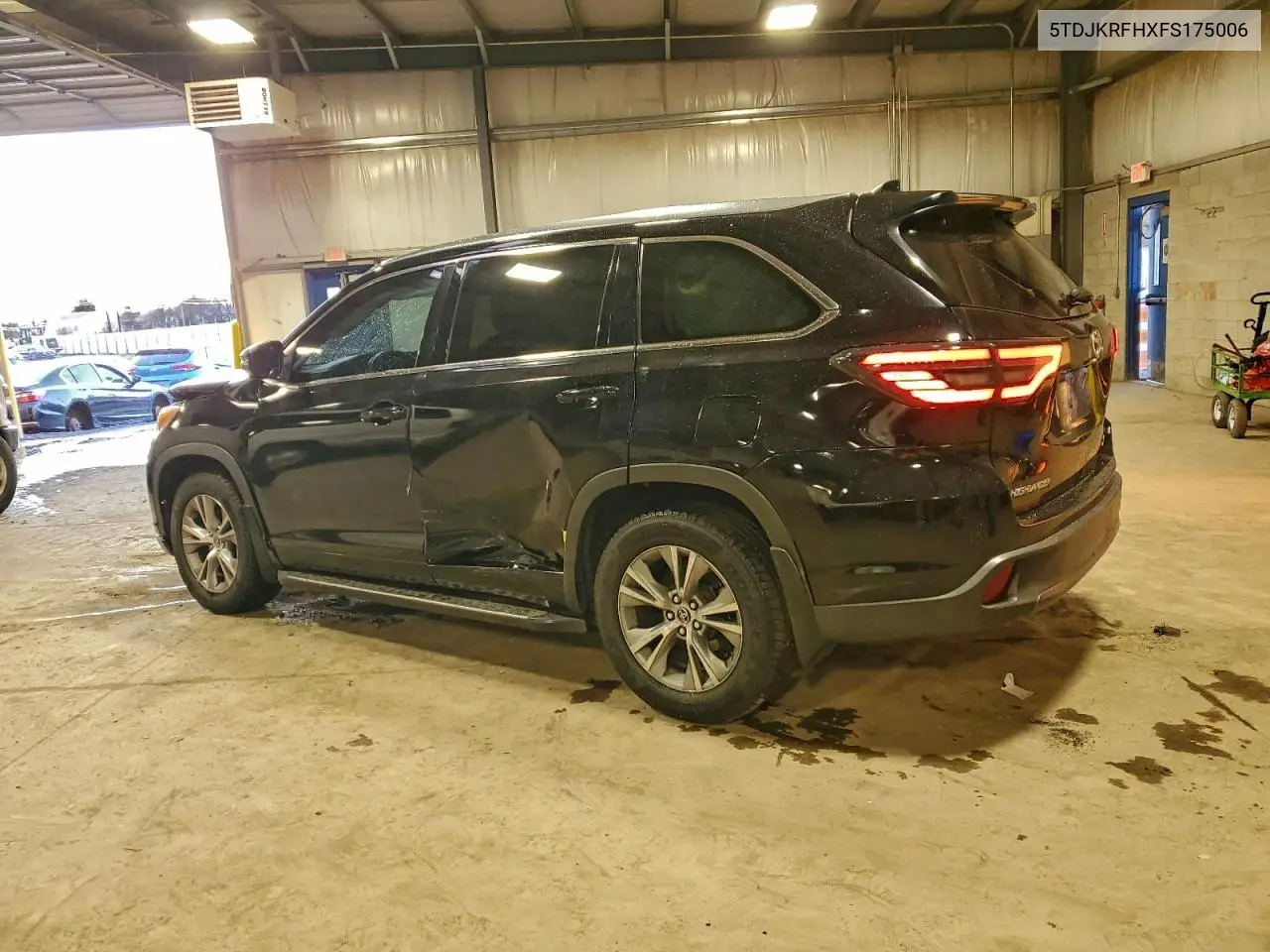 5TDJKRFHXFS175006 2015 Toyota Highlander Xle