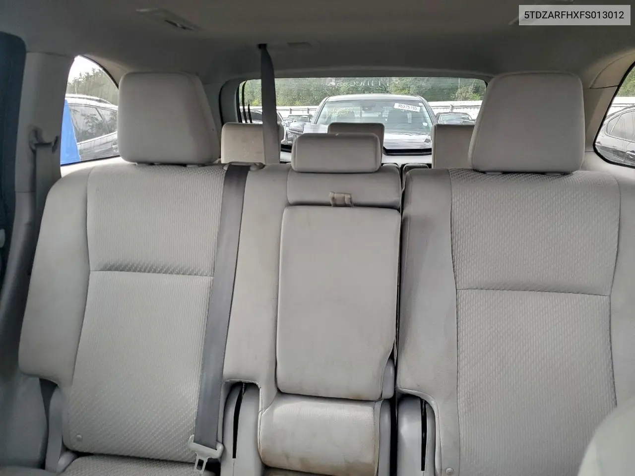 5TDZARFHXFS013012 2015 Toyota Highlander Le