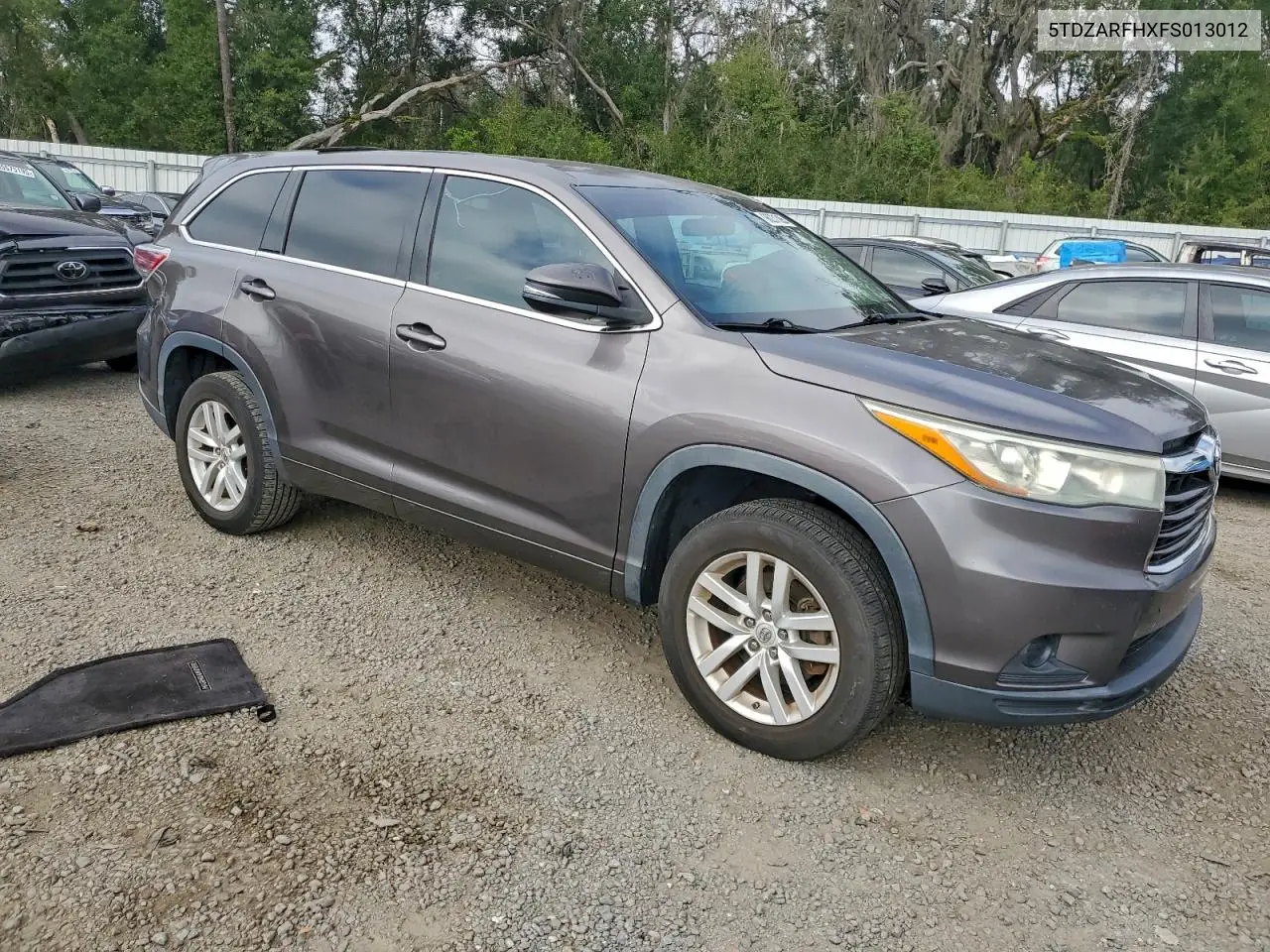5TDZARFHXFS013012 2015 Toyota Highlander Le