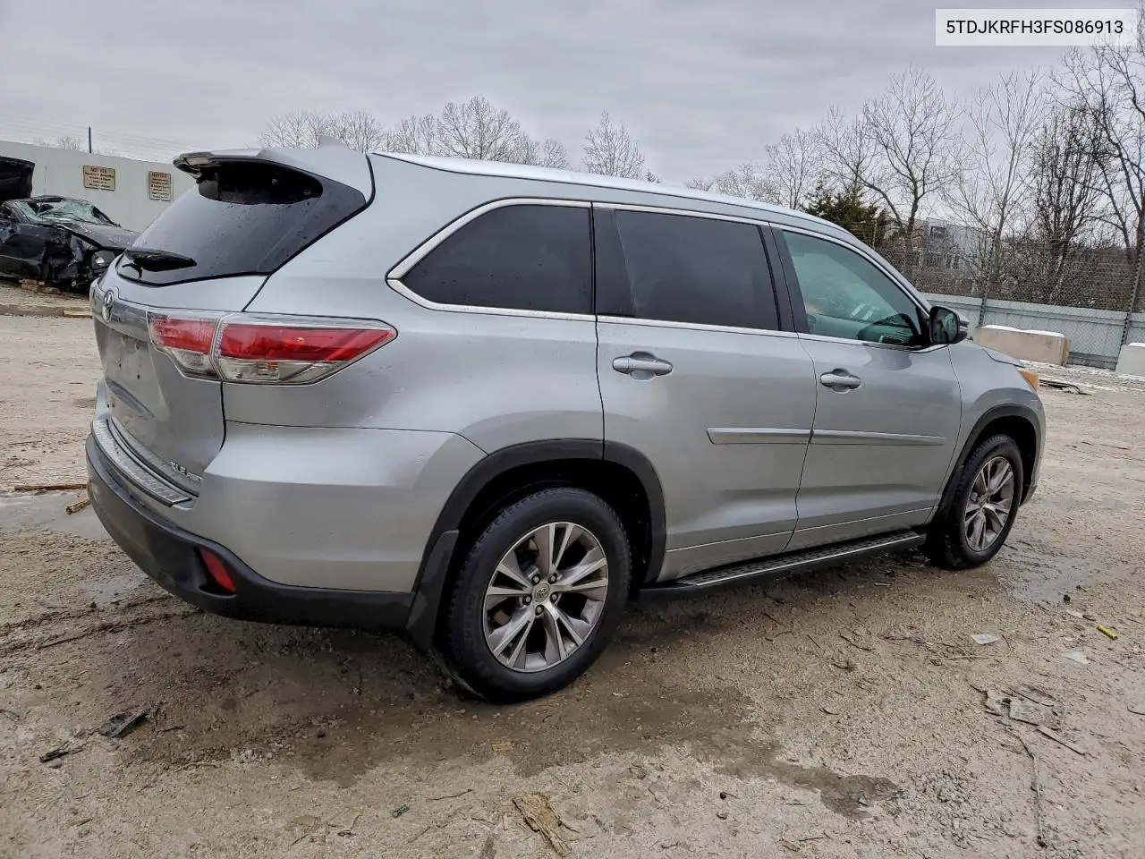 5TDJKRFH3FS086913 2015 Toyota Highlander Xle