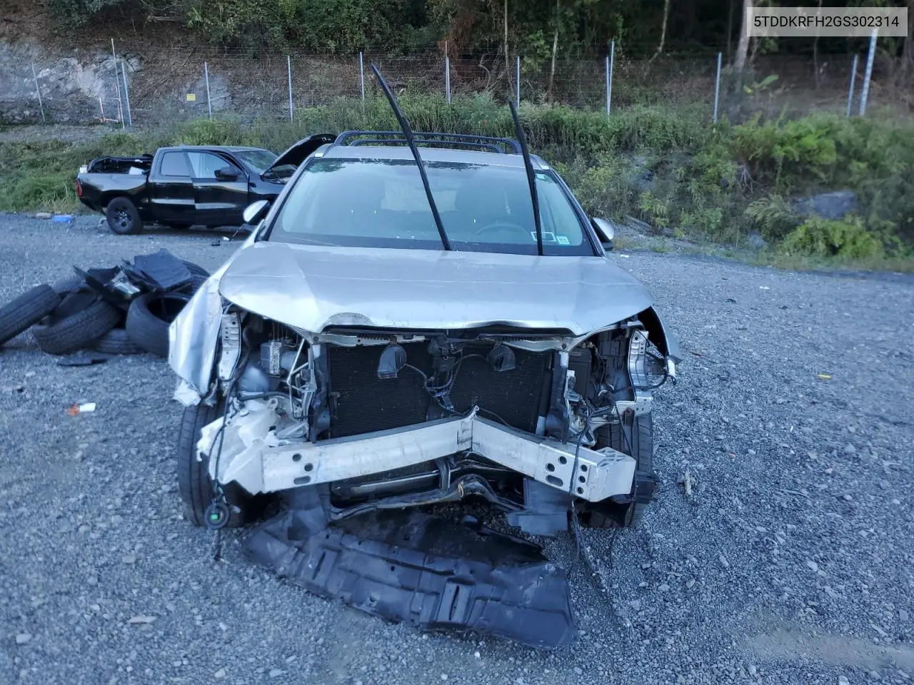5TDDKRFH2GS302314 2016 Toyota Highlander Limited