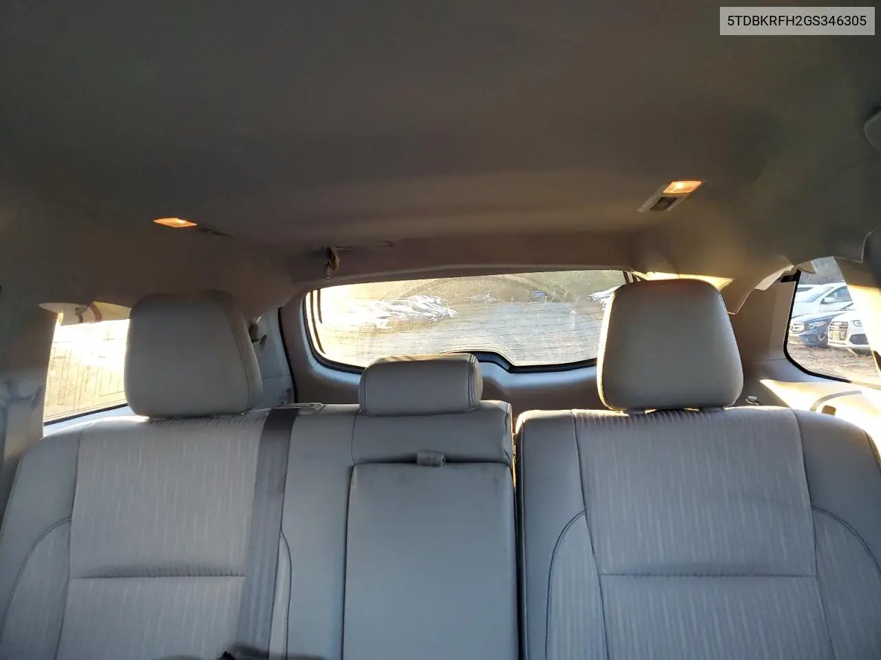 5TDBKRFH2GS346305 2016 Toyota Highlander Le