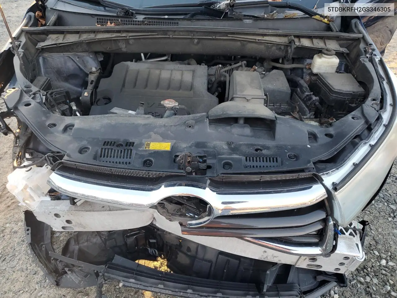 5TDBKRFH2GS346305 2016 Toyota Highlander Le