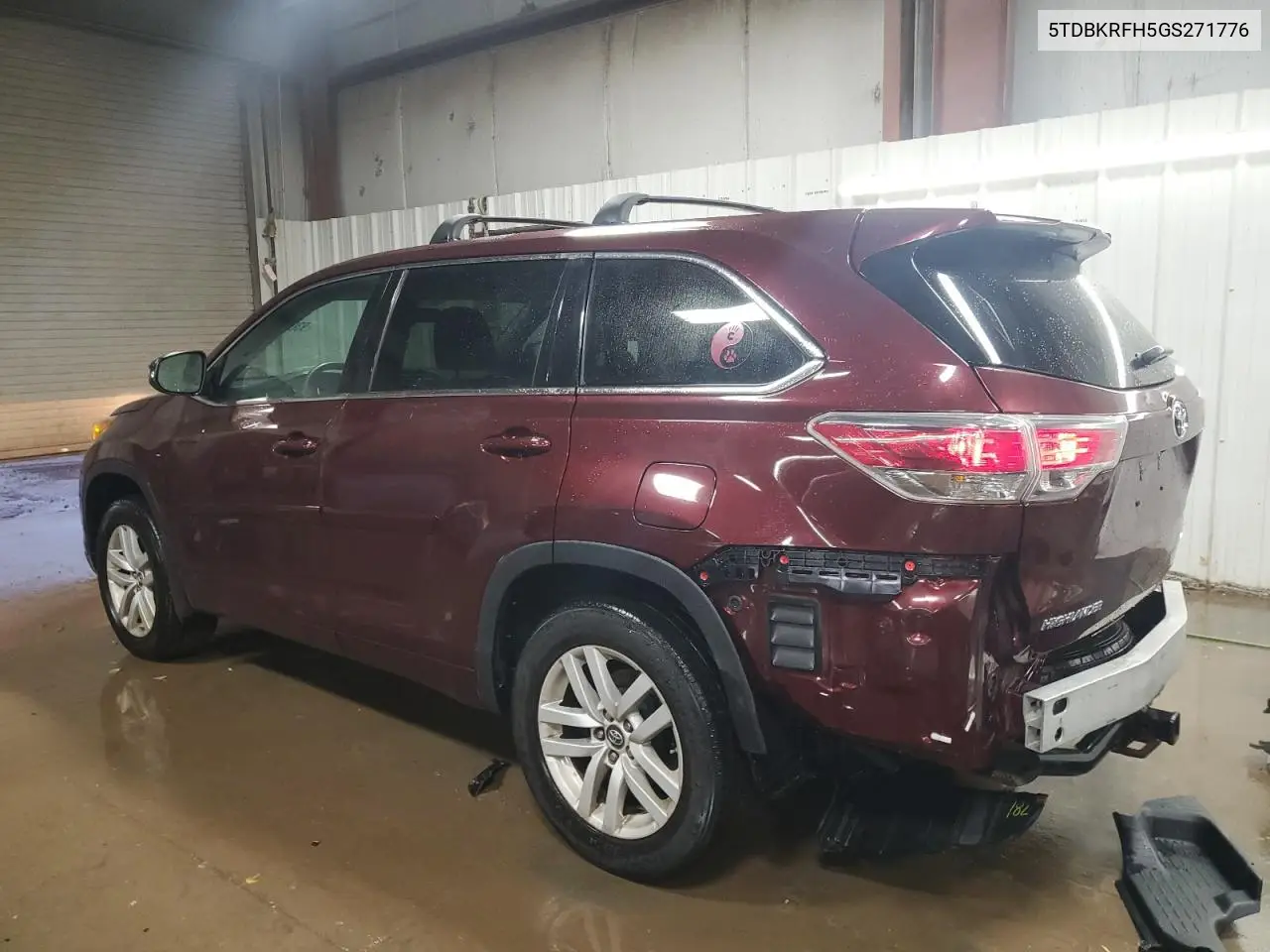 5TDBKRFH5GS271776 2016 Toyota Highlander Le