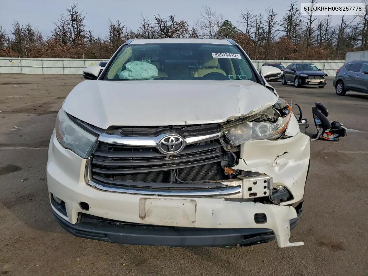 5TDJKRFH0GS257778 2016 Toyota Highlander Xle