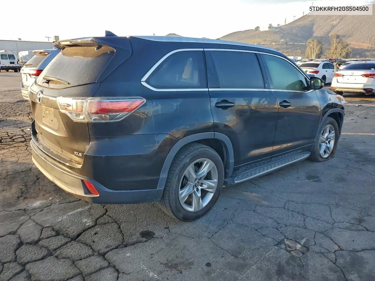 5TDKKRFH2GS504500 2016 Toyota Highlander Xle