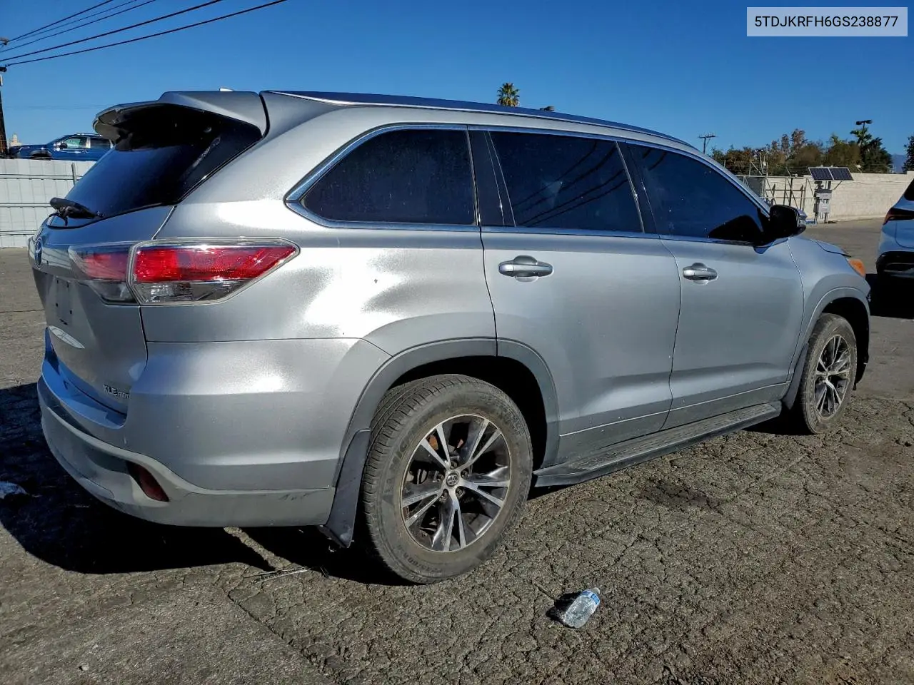 5TDJKRFH6GS238877 2016 Toyota Highlander Xle