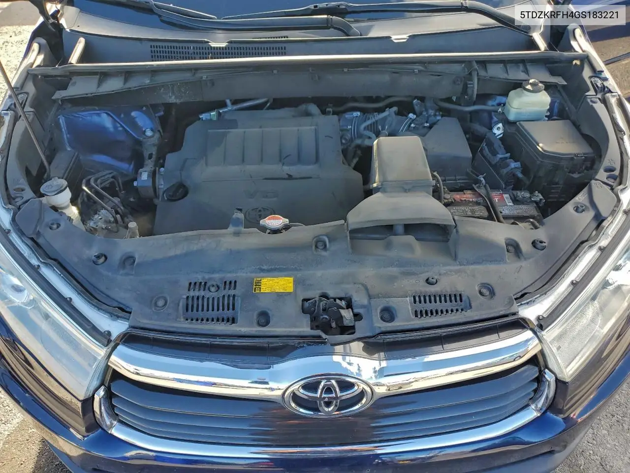 5TDZKRFH4GS183221 2016 Toyota Highlander Le Plus