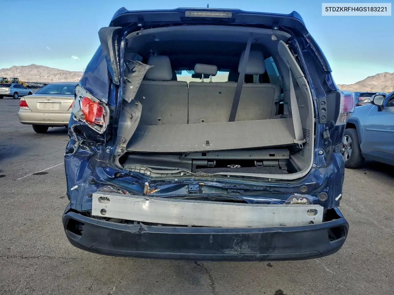 5TDZKRFH4GS183221 2016 Toyota Highlander Le Plus