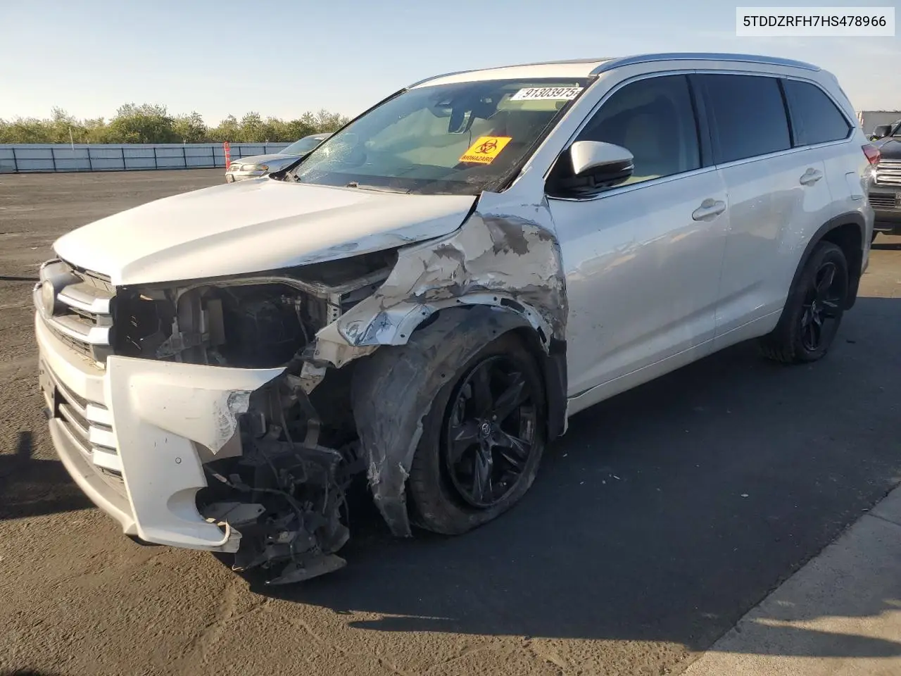 5TDDZRFH7HS478966 2017 Toyota Highlander Limited
