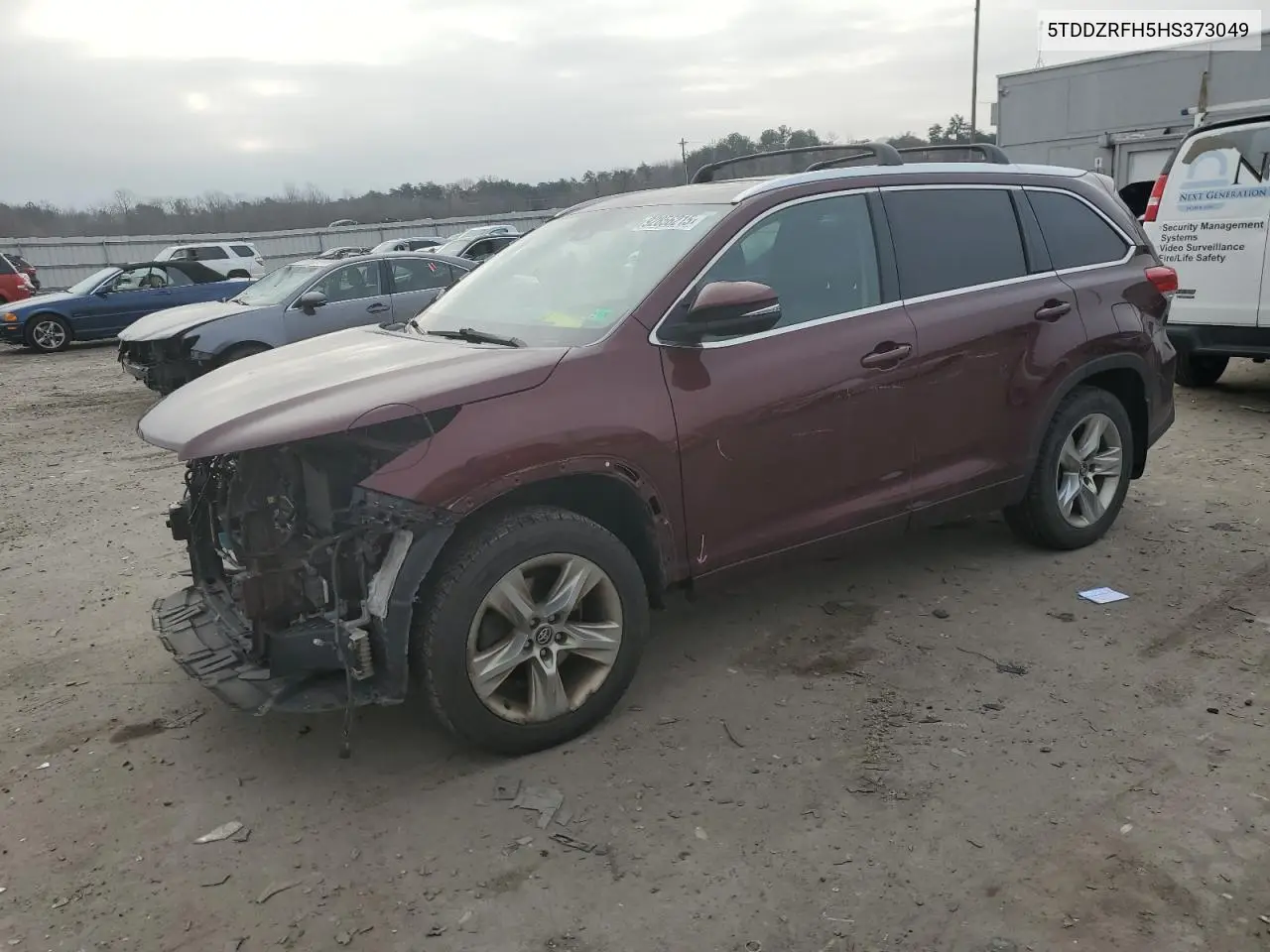 5TDDZRFH5HS373049 2017 Toyota Highlander Limited