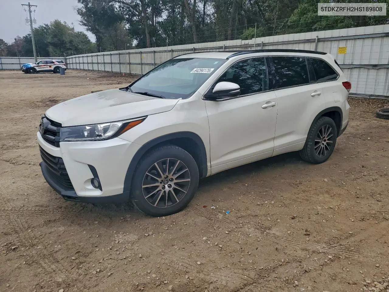 5TDKZRFH2HS189808 2017 Toyota Highlander Se