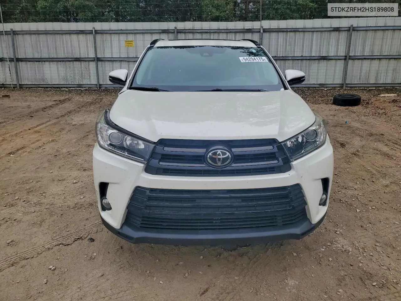 5TDKZRFH2HS189808 2017 Toyota Highlander Se