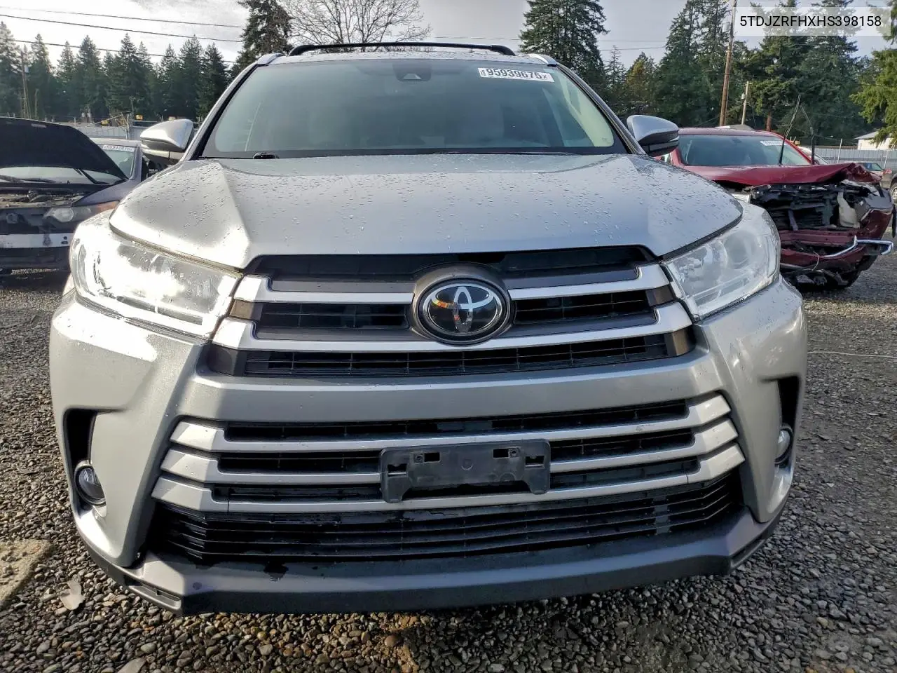 5TDJZRFHXHS398158 2017 Toyota Highlander Se