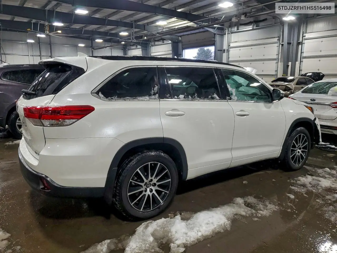 5TDJZRFH1HS516498 2017 Toyota Highlander Se