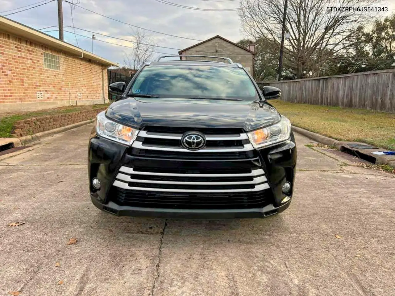 5TDKZRFH6JS541343 2018 Toyota Highlander Se