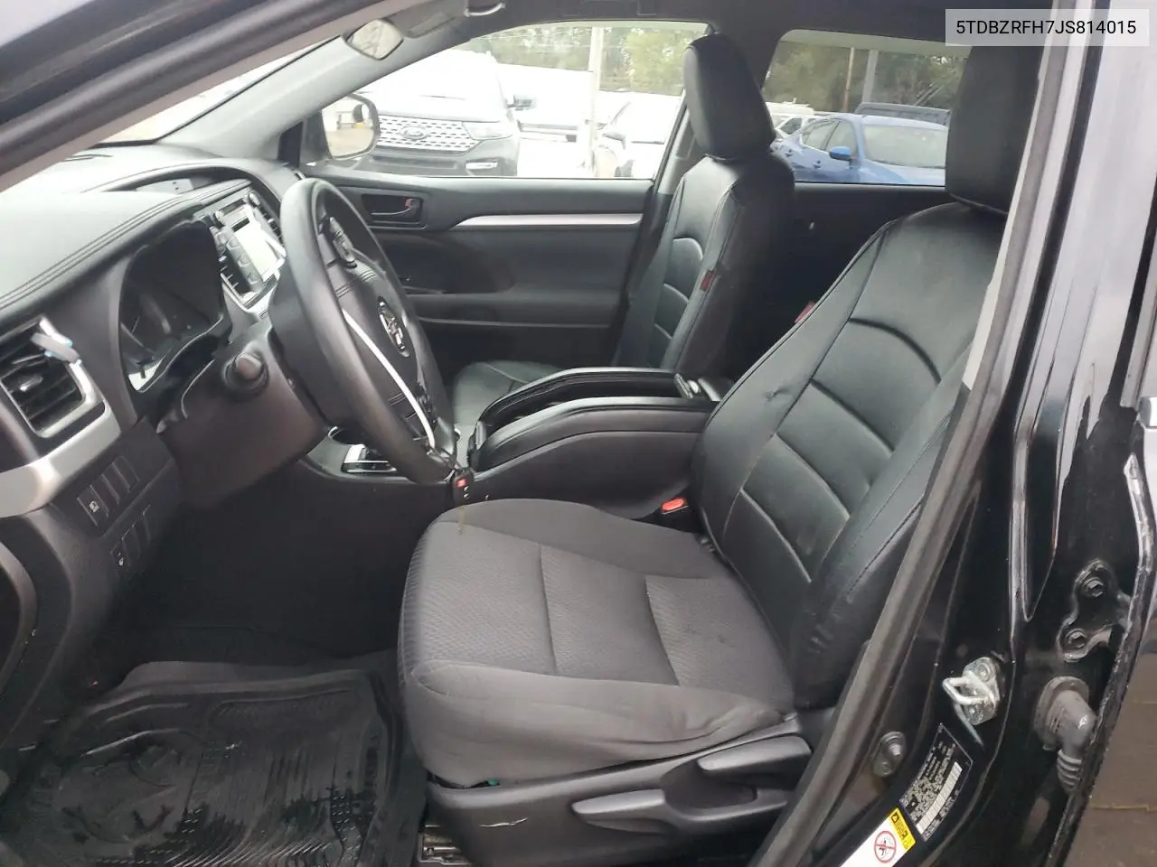 5TDBZRFH7JS814015 2018 Toyota Highlander Le
