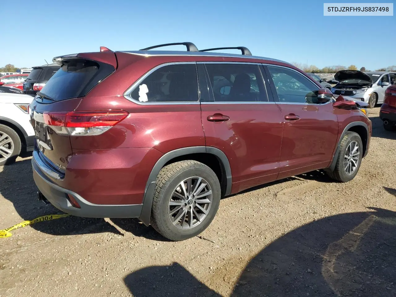 5TDJZRFH9JS837498 2018 Toyota Highlander Se