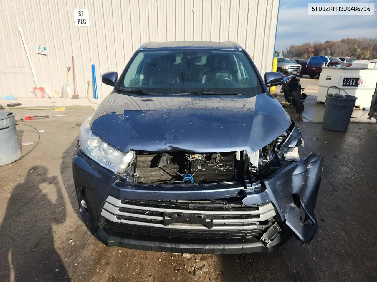 5TDJZRFH3JS486796 2018 Toyota Highlander Se
