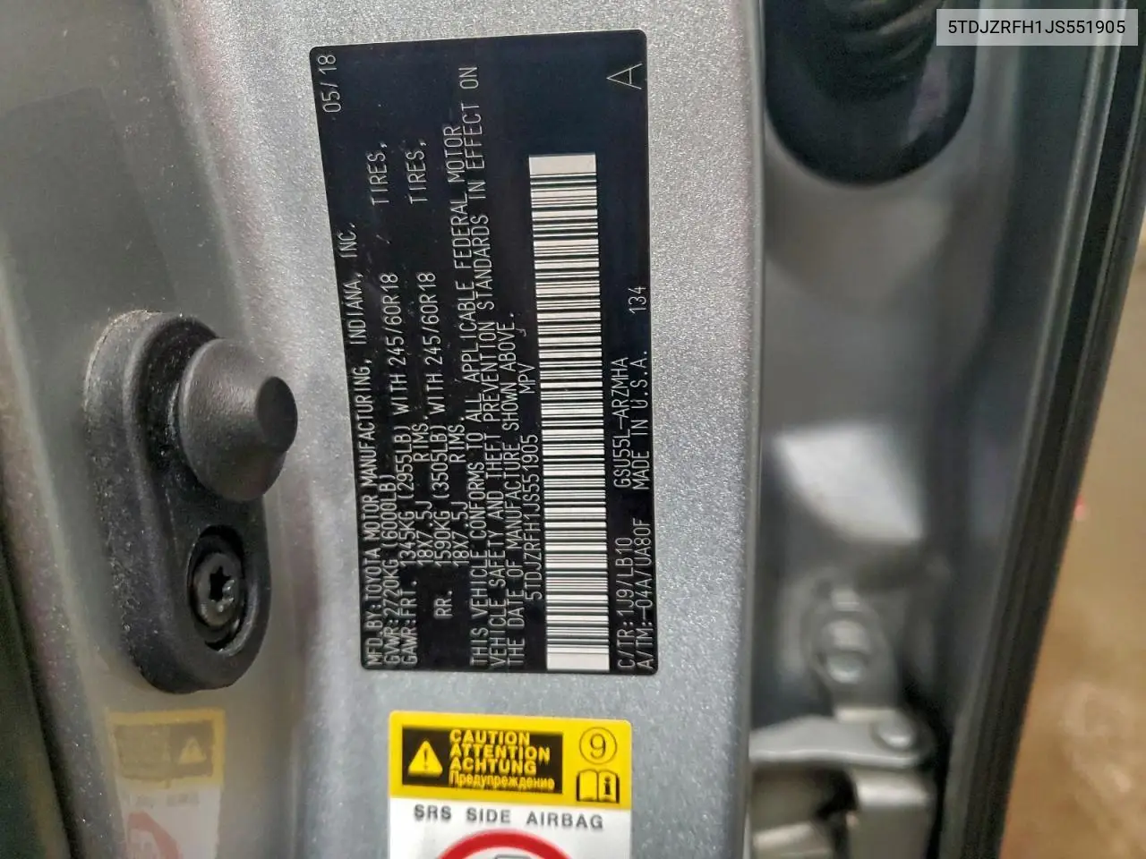 5TDJZRFH1JS551905 2018 Toyota Highlander Se