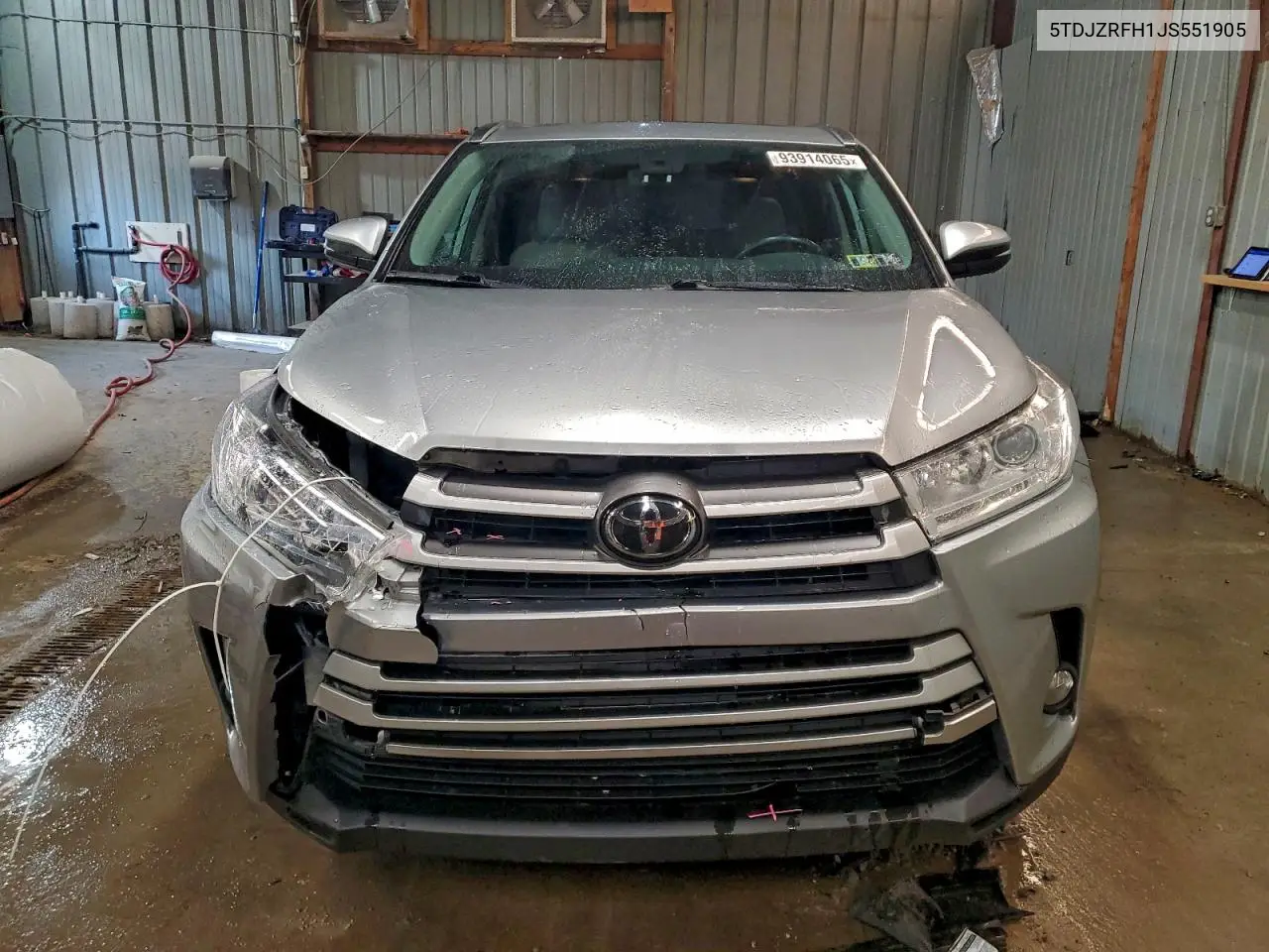 5TDJZRFH1JS551905 2018 Toyota Highlander Se