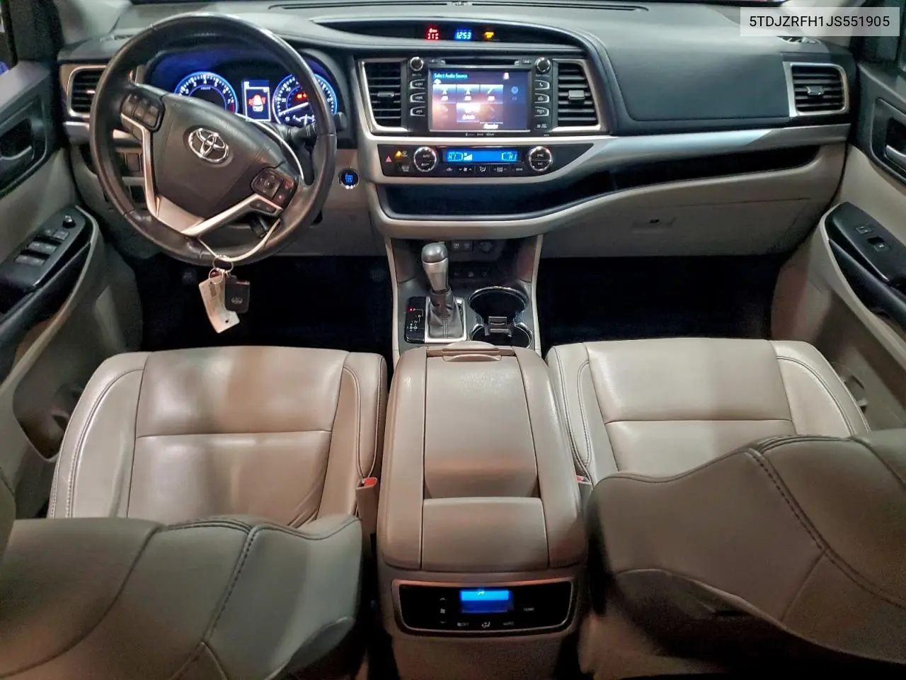 5TDJZRFH1JS551905 2018 Toyota Highlander Se