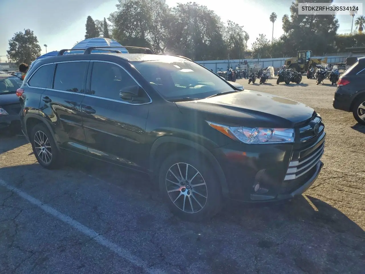 5TDKZRFH3JS534124 2018 Toyota Highlander Se
