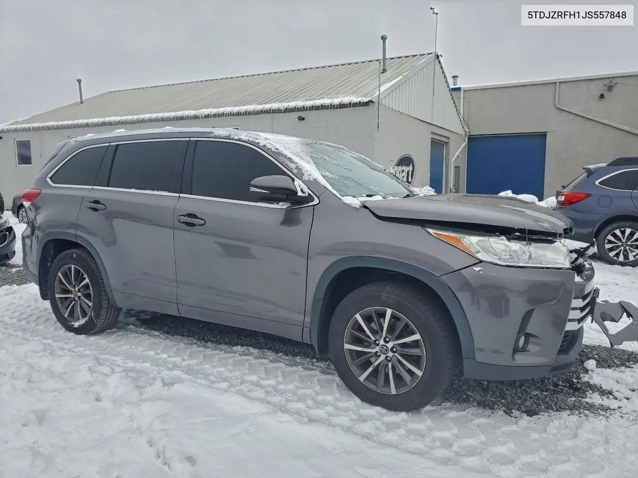 5TDJZRFH1JS557848 2018 Toyota Highlander Se