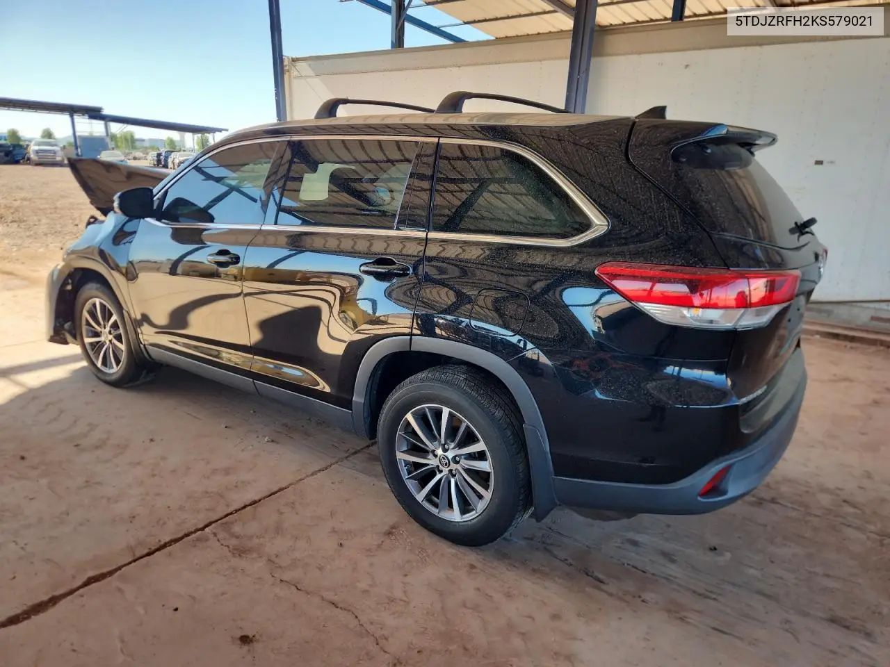 5TDJZRFH2KS579021 2019 Toyota Highlander Se