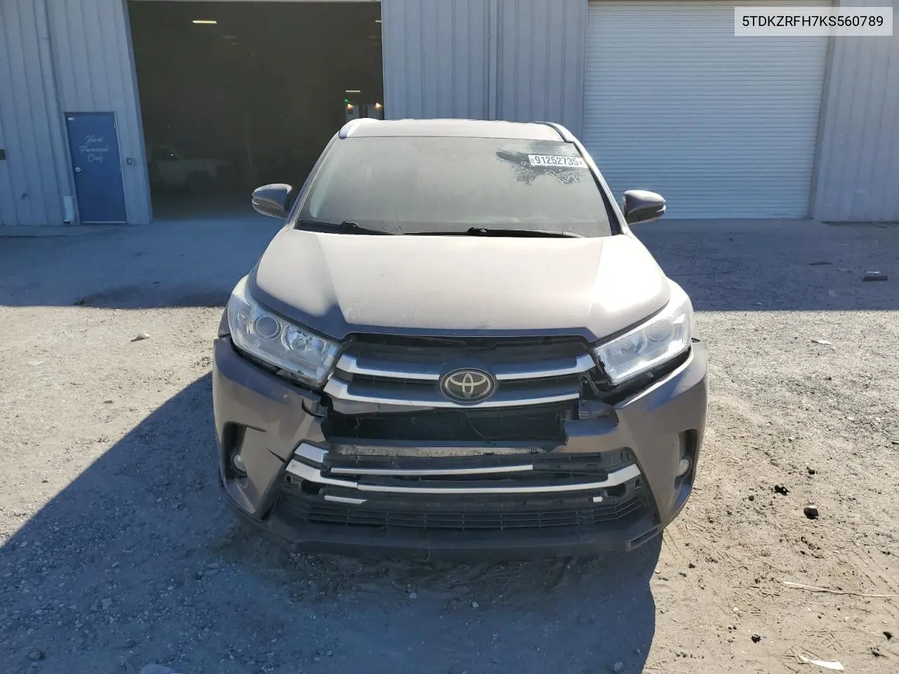 5TDKZRFH7KS560789 2019 Toyota Highlander Se