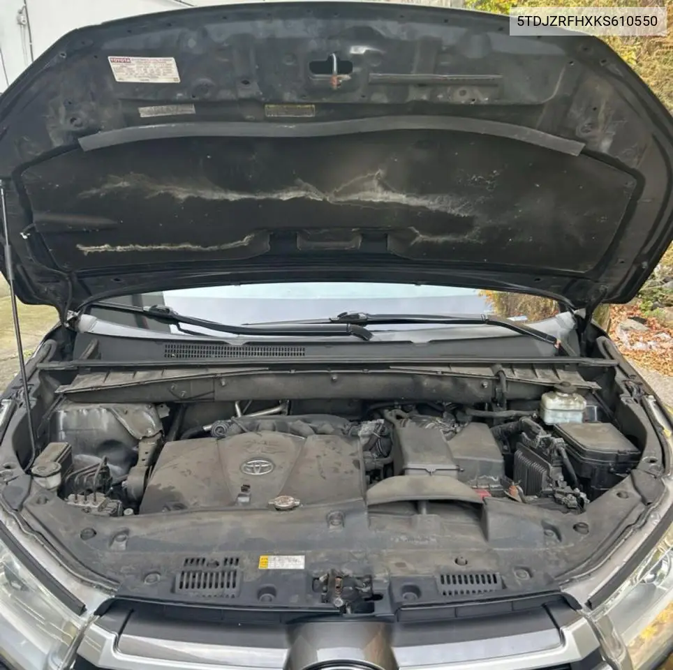 5TDJZRFHXKS610550 2019 Toyota Highlander Se