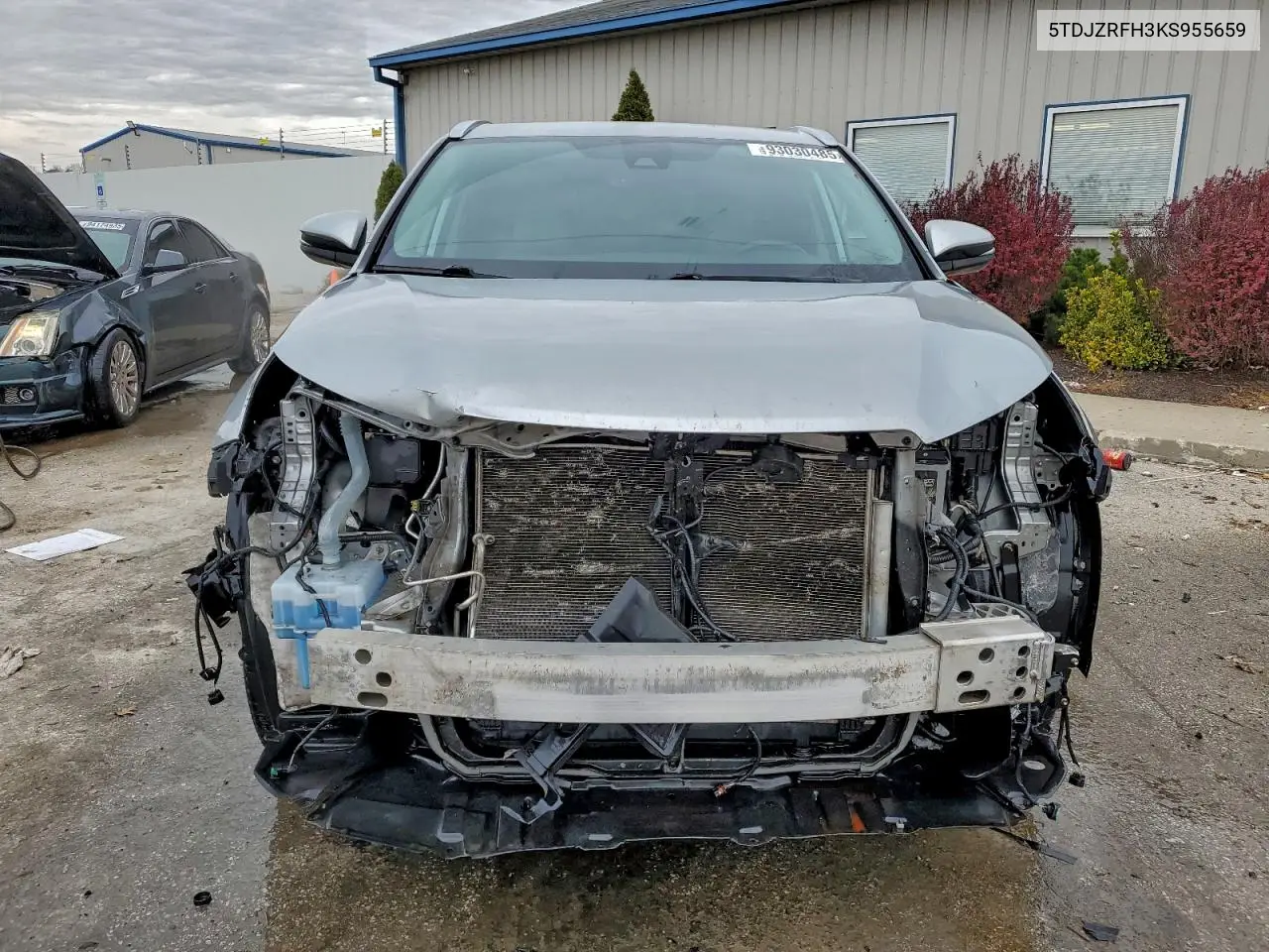 5TDJZRFH3KS955659 2019 Toyota Highlander Se
