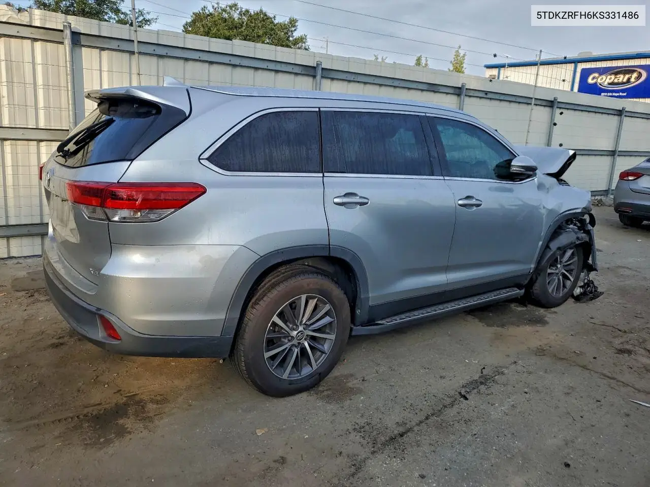 5TDKZRFH6KS331486 2019 Toyota Highlander Se