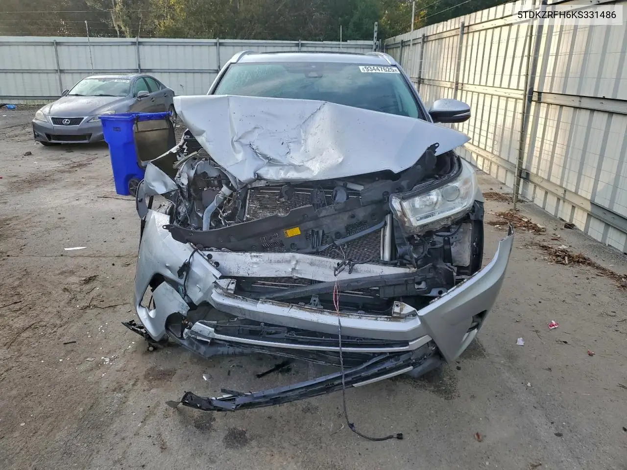 5TDKZRFH6KS331486 2019 Toyota Highlander Se