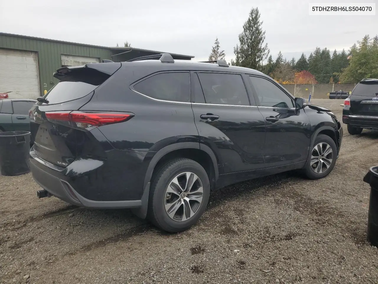 5TDHZRBH6LS504070 2020 Toyota Highlander Xle