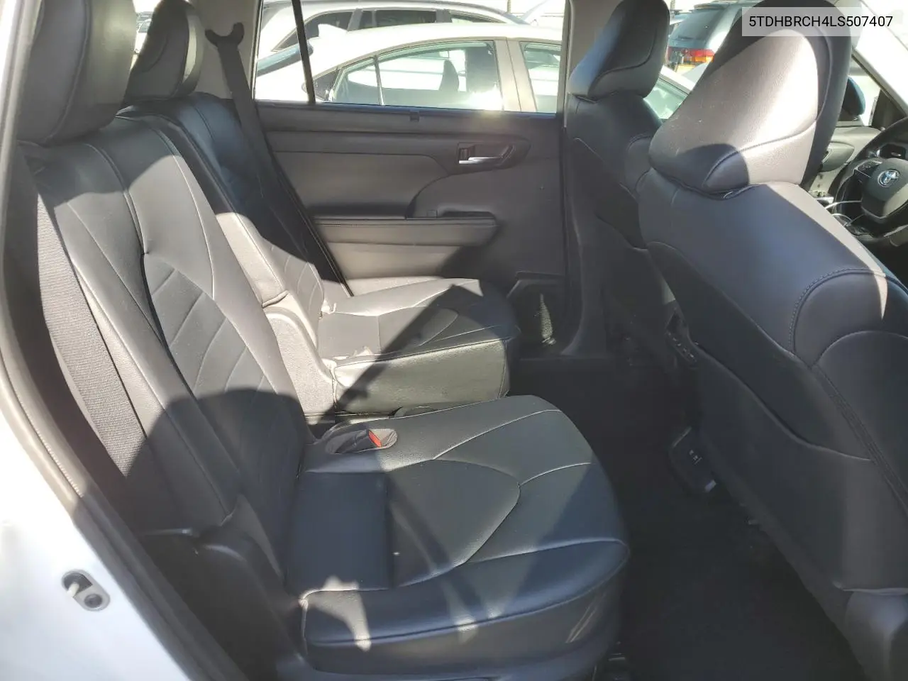 5TDHBRCH4LS507407 2020 Toyota Highlander Hybrid Xle