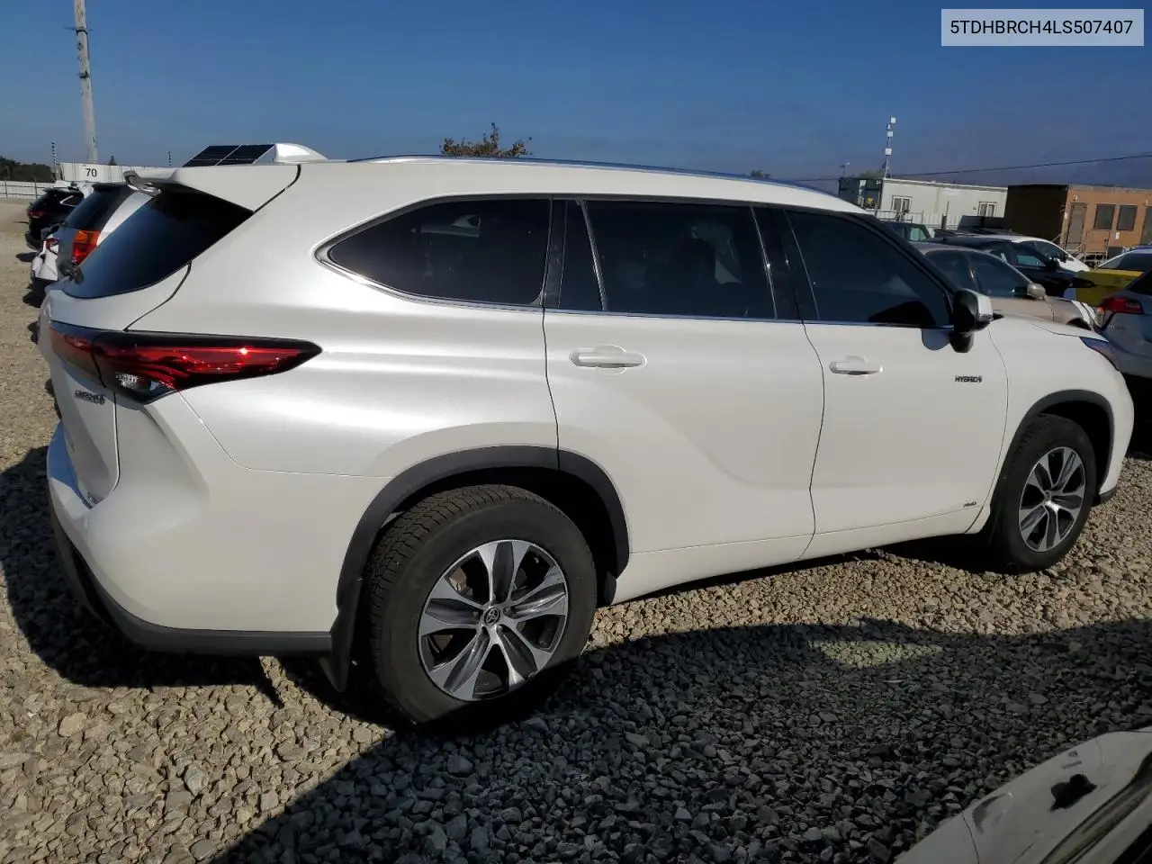 5TDHBRCH4LS507407 2020 Toyota Highlander Hybrid Xle