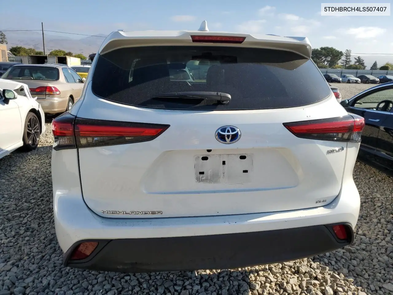 5TDHBRCH4LS507407 2020 Toyota Highlander Hybrid Xle