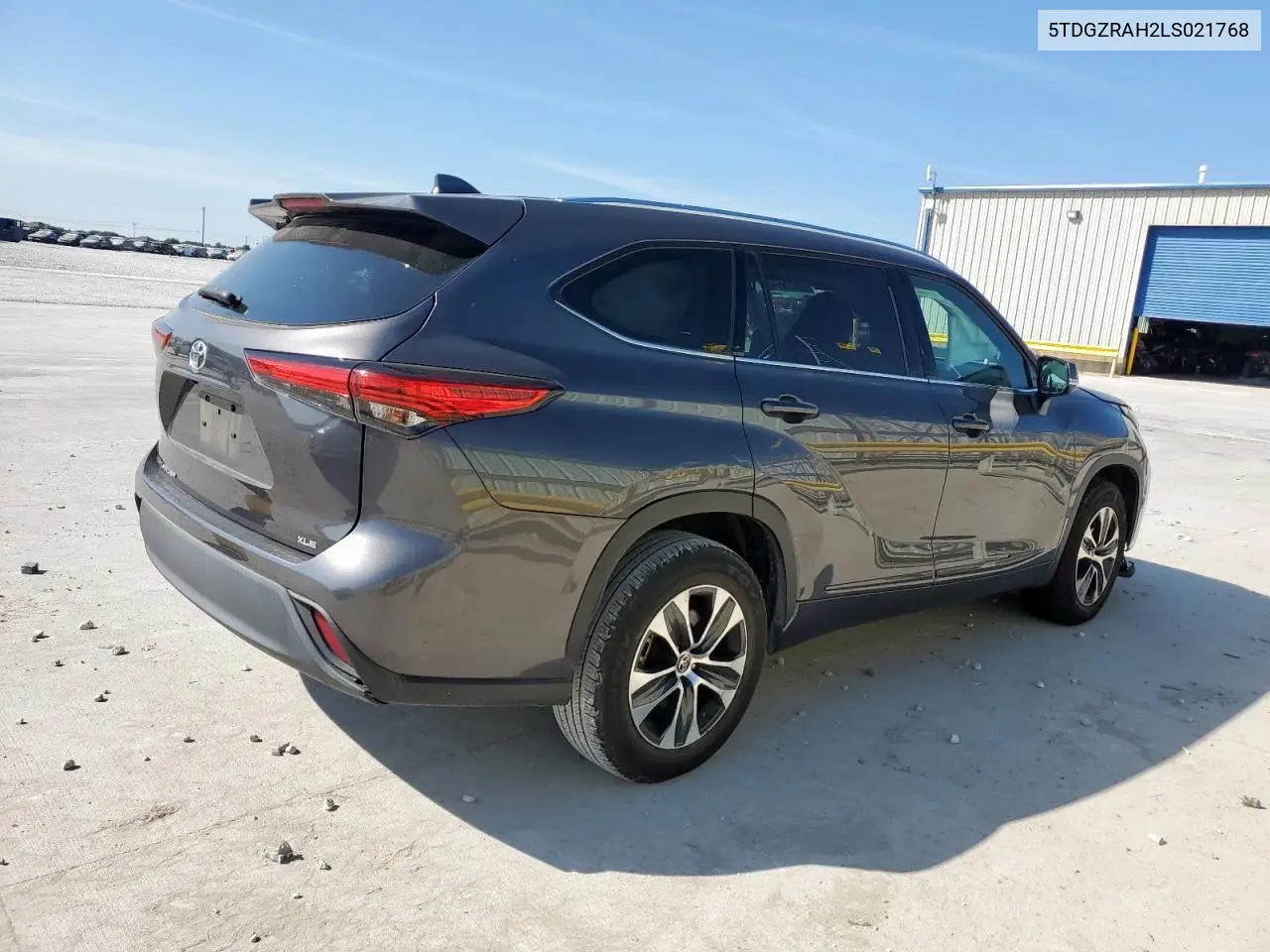5TDGZRAH2LS021768 2020 Toyota Highlander Xle