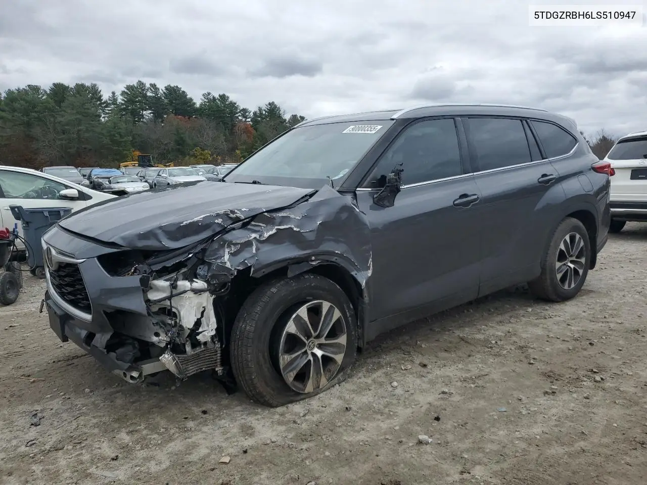 5TDGZRBH6LS510947 2020 Toyota Highlander Xle