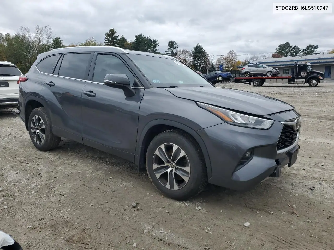 5TDGZRBH6LS510947 2020 Toyota Highlander Xle