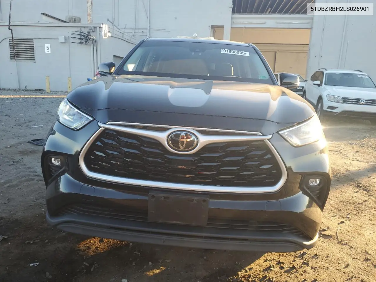 5TDBZRBH2LS026901 2020 Toyota Highlander L